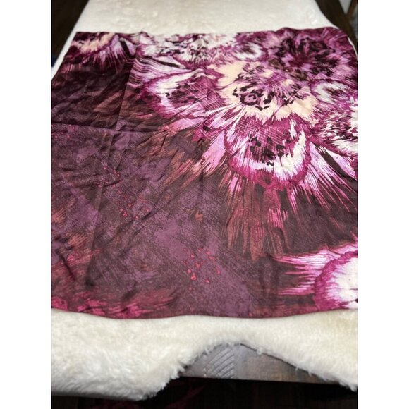 Vince Camuto multicolored big Flower scarf - Picture 4 of 7